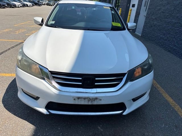 Used 2014 White Honda Sport image 2
