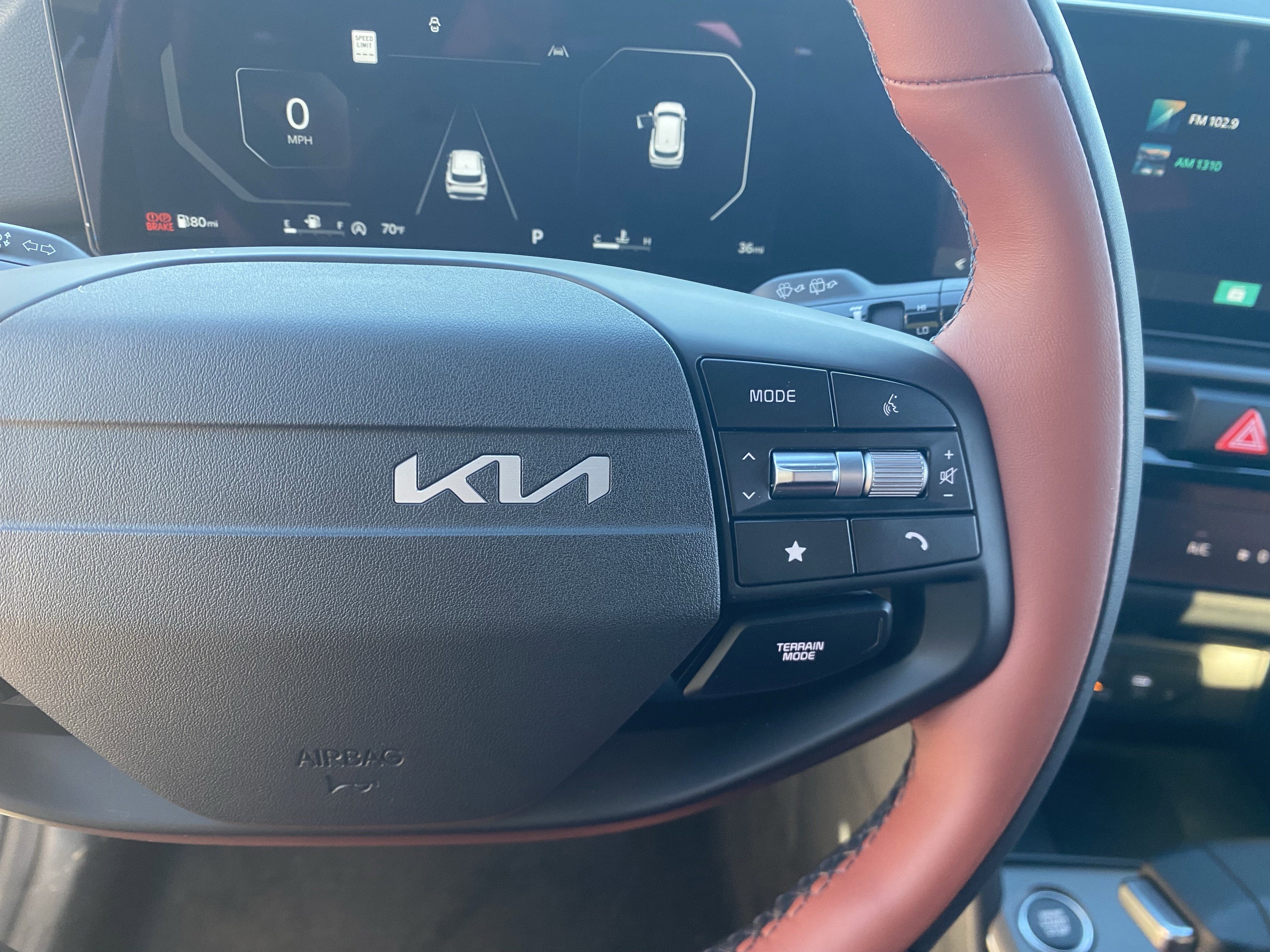 New 2026 Glacial White Pearl Kia SX Prestige image 23