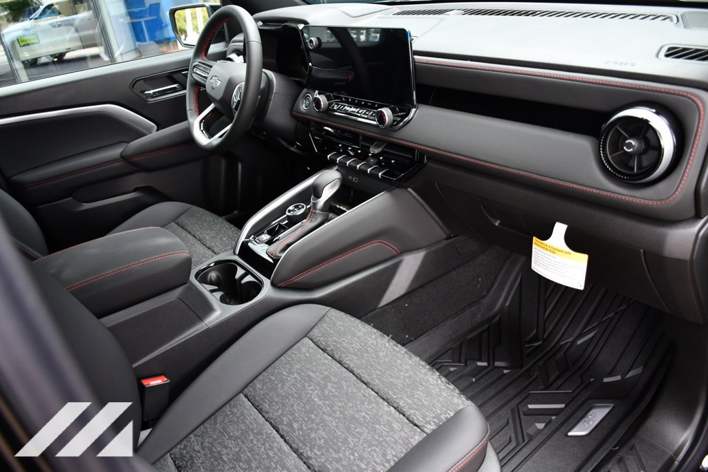2026 Chevrolet Colorado Z71 - Photo 28