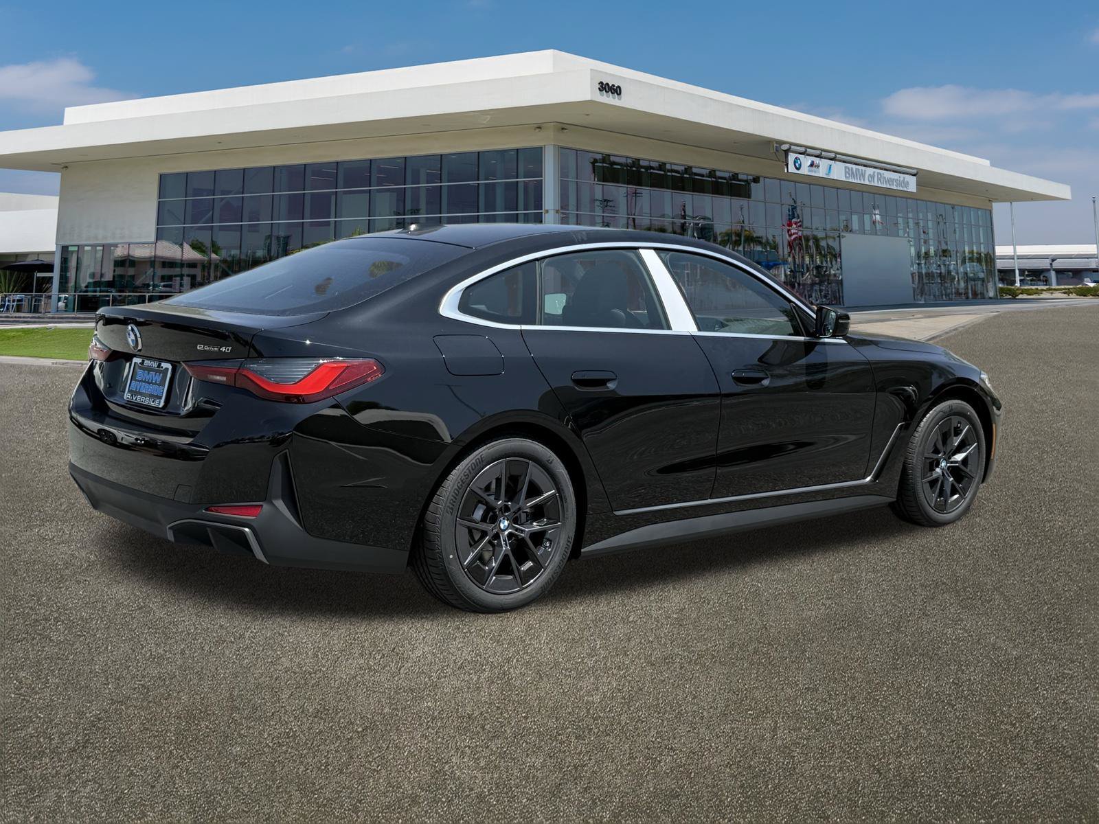 2026 BMW i4 40 - Photo 11