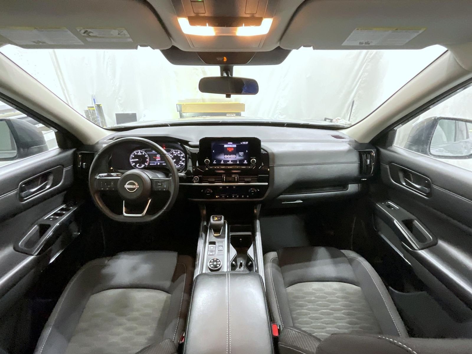Used 2024 Gray Nissan SV image 15