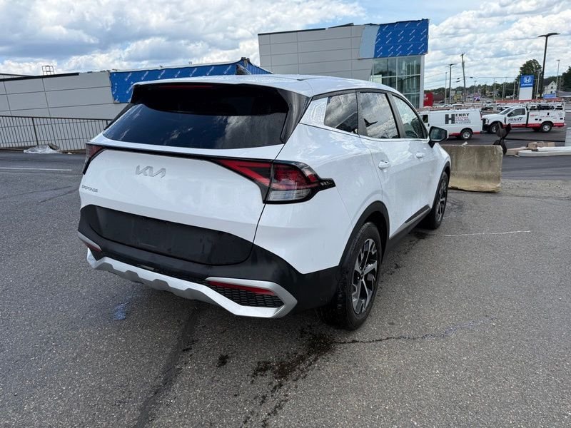 Used 2024 White Kia EX image 7