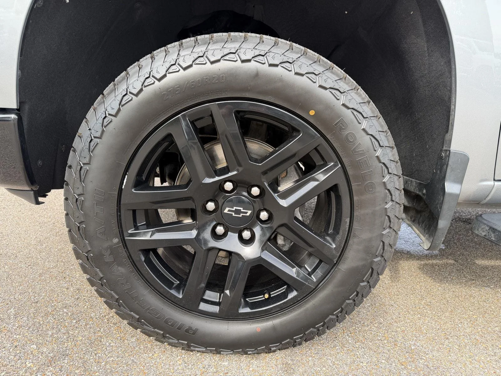 Used 2024 Sterling Gray Metallic Chevrolet LT Trail Boss image 24