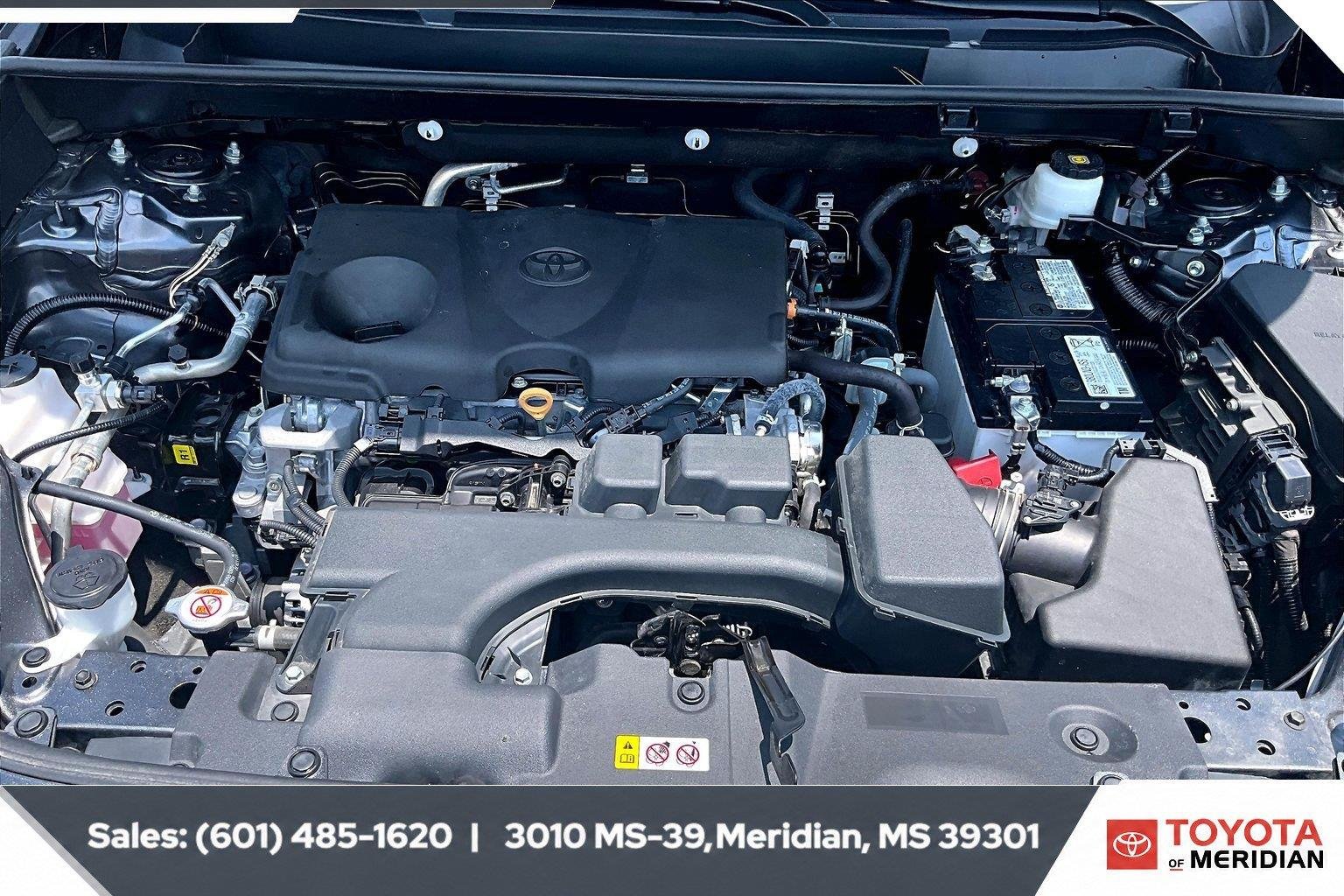 Used 2023 Magnetic Gray Metallic Toyota XLE Premium image 8