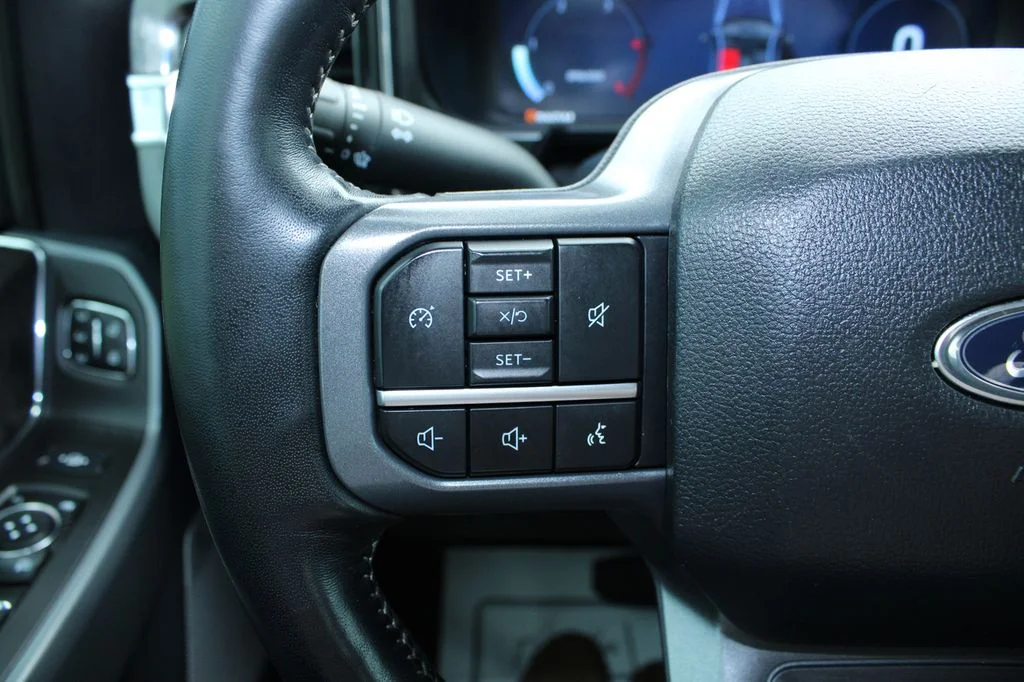 Used 2024 Oxford White Ford Lariat image 50