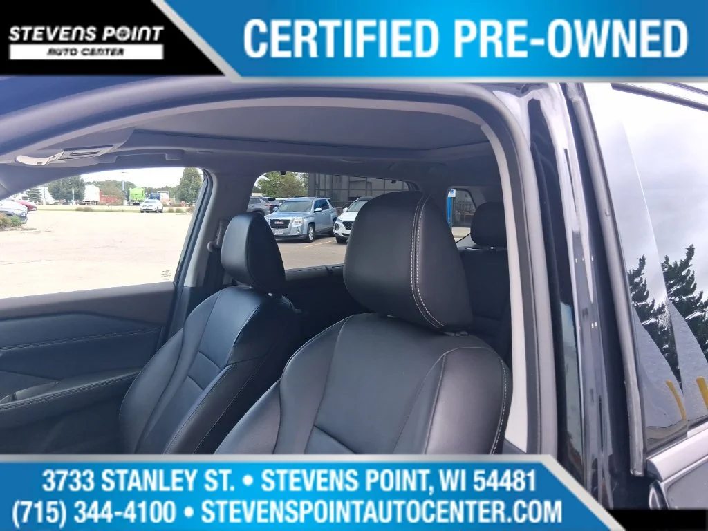 Used 2023 Super Black Nissan SL image 29