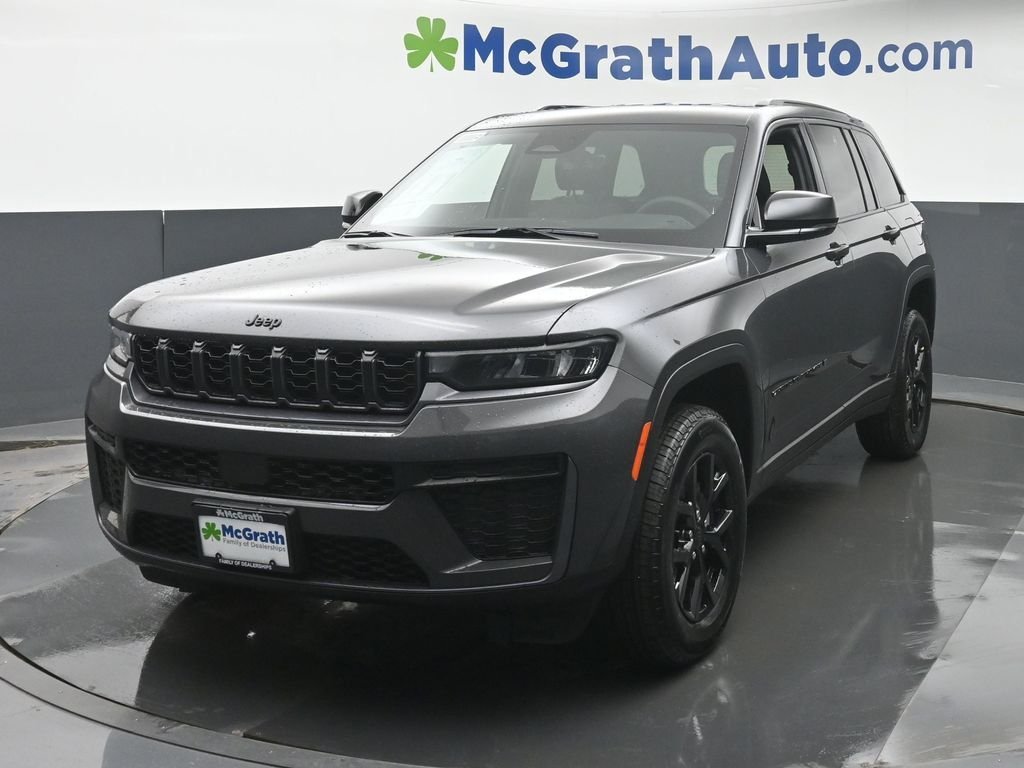 New 2026 Baltic Gray Metallic Clear-Coat Exterior Paint Jeep Altitude image 20