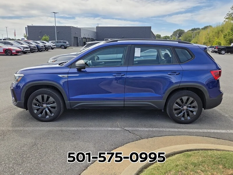 Used 2023 Blue Metallic Volkswagen 1.5T S image 2