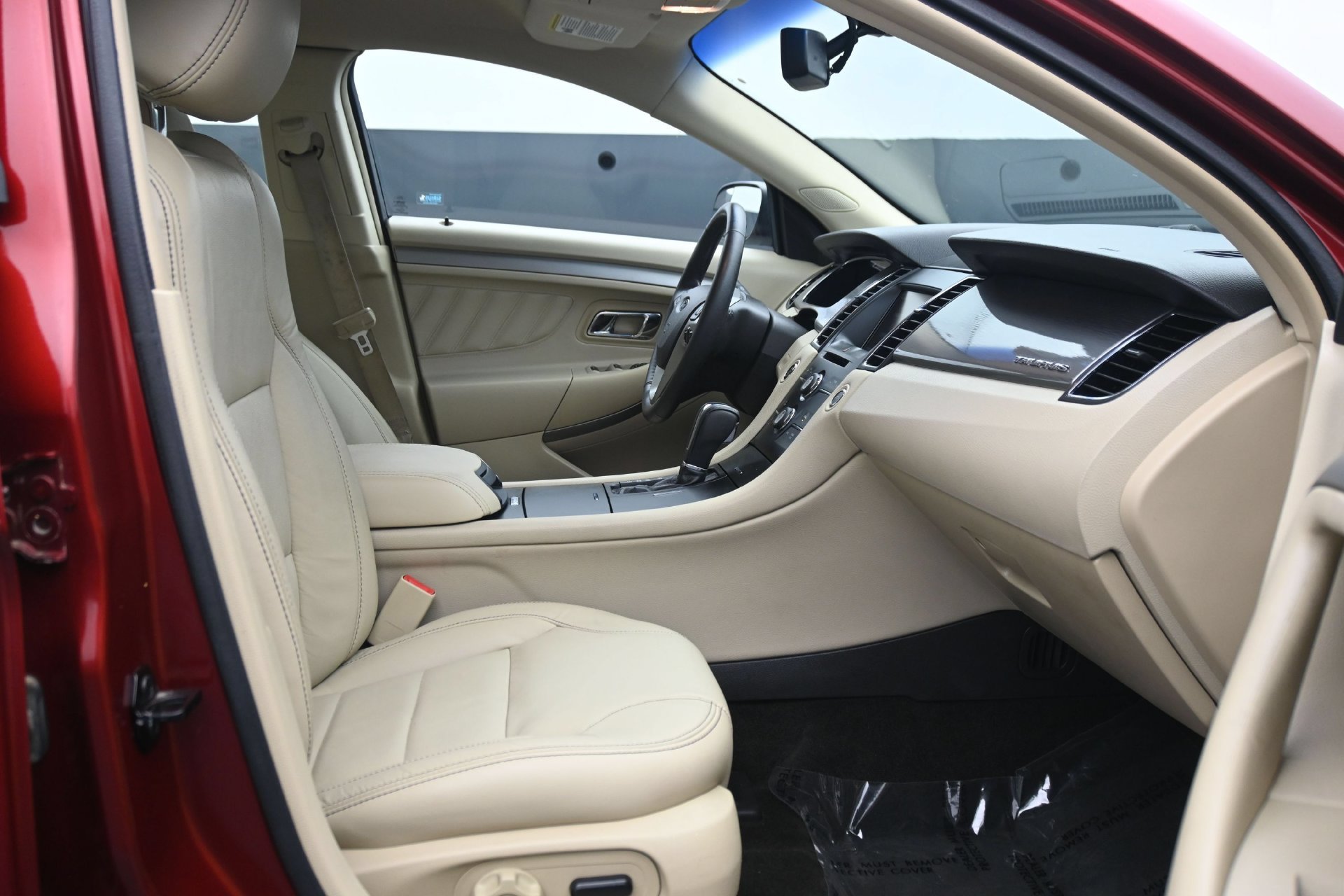 Used 2015 Ruby Red Metallic Ford SEL image 14
