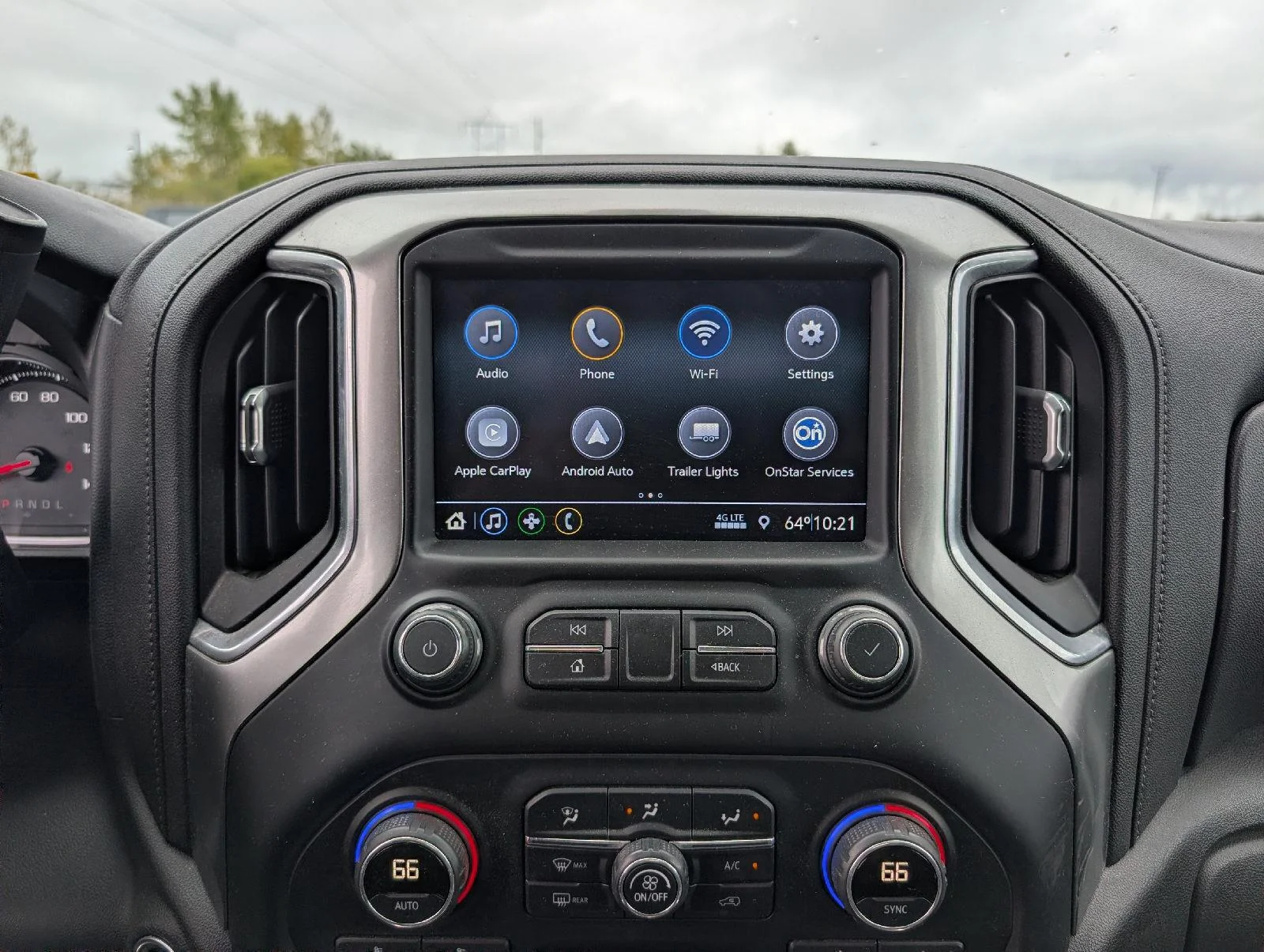 Used 2021 BLACK Chevrolet RST image 13