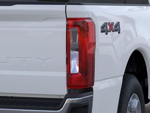 New 2026 Oxford White Ford XLT image 46