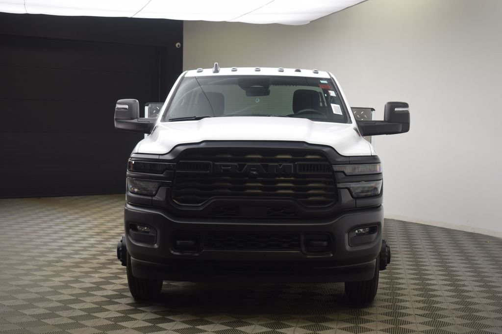 New 2026 Bright White Clear-Coat Exterior Paint RAM Tradesman image 19