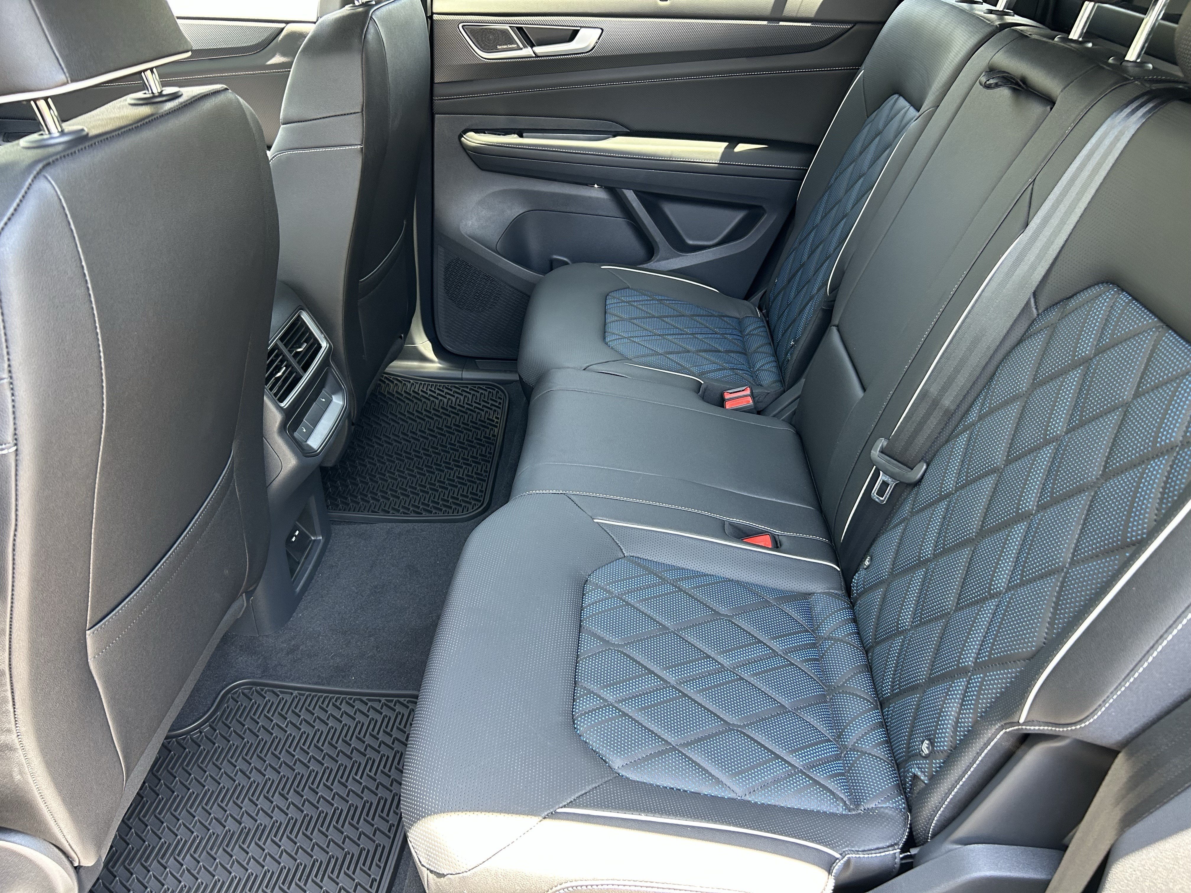 New 2026 Pure Gray Volkswagen 2.0T SEL Premium R-Line image 13
