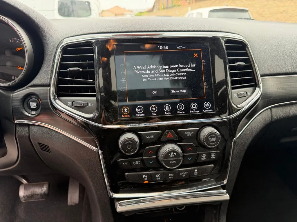 Used 2021 White Jeep Limited image 24