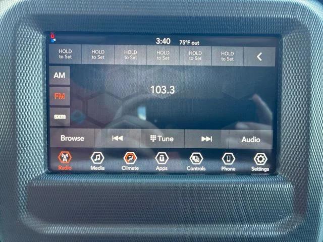 Used 2023 Red Jeep Sport S image 27