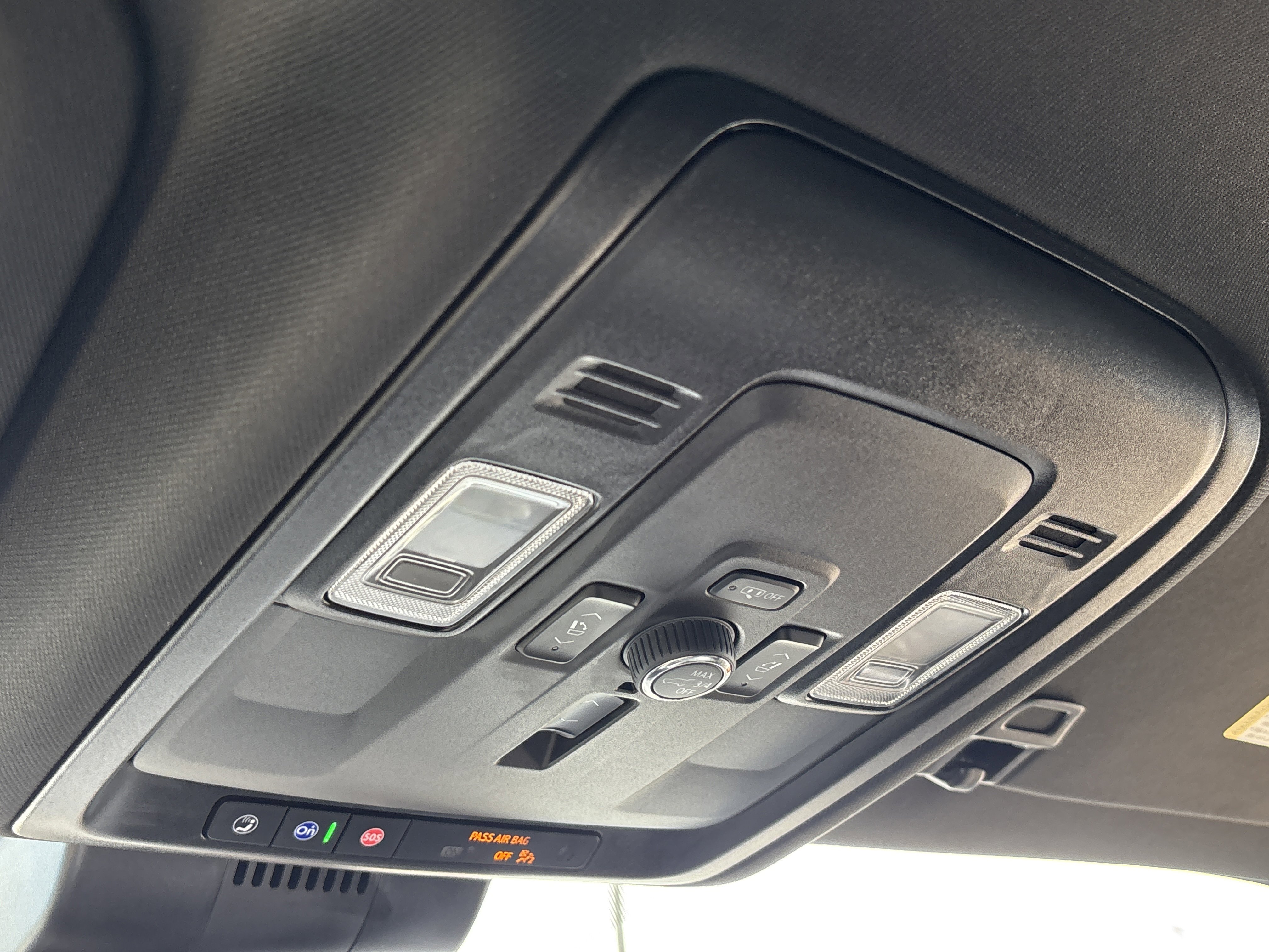 Used 2025 Summit White GMC Denali image 42