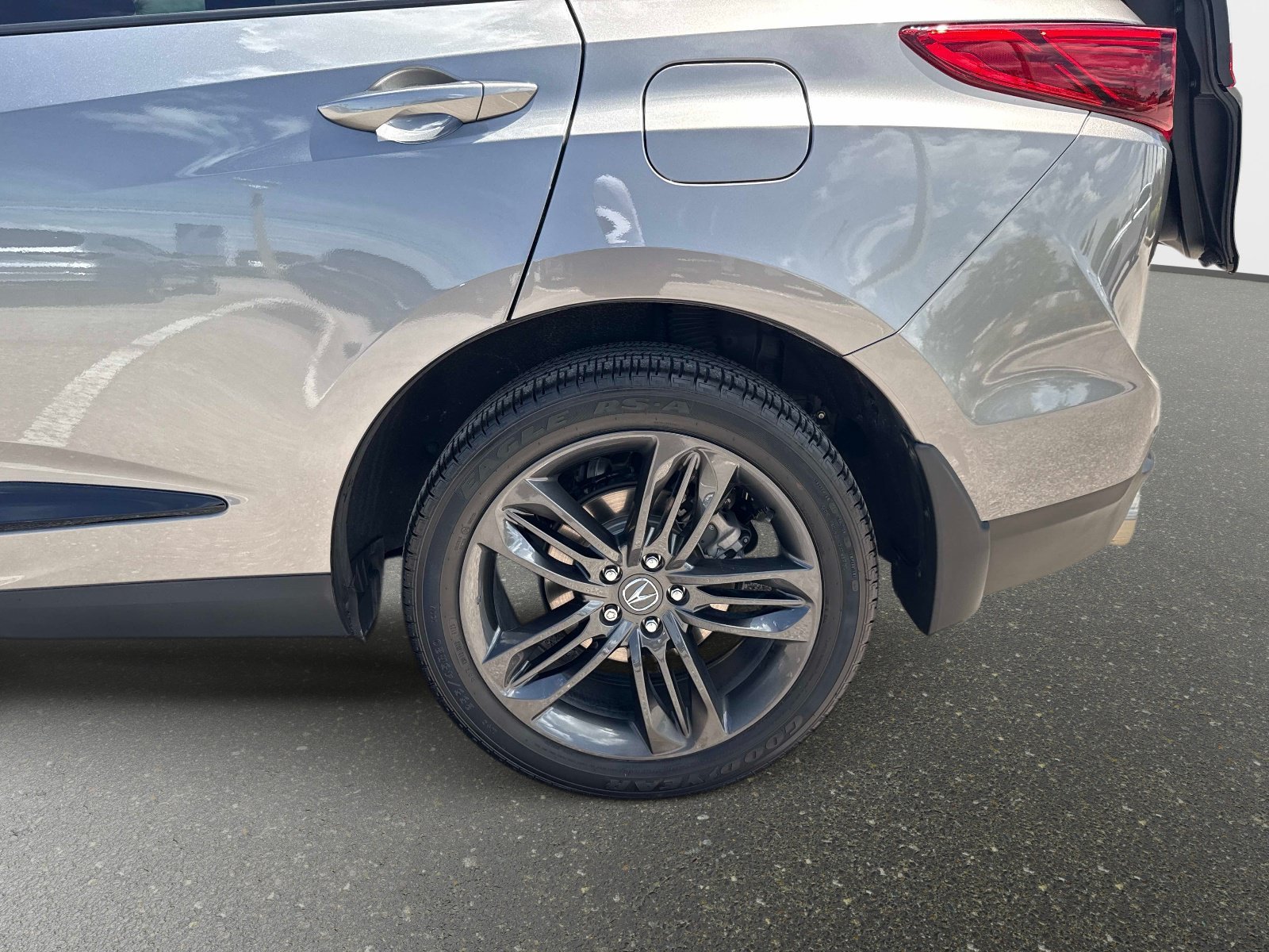 Used 2024 Liquid Carbon Metallic Acura w/A-Spec Package image 10