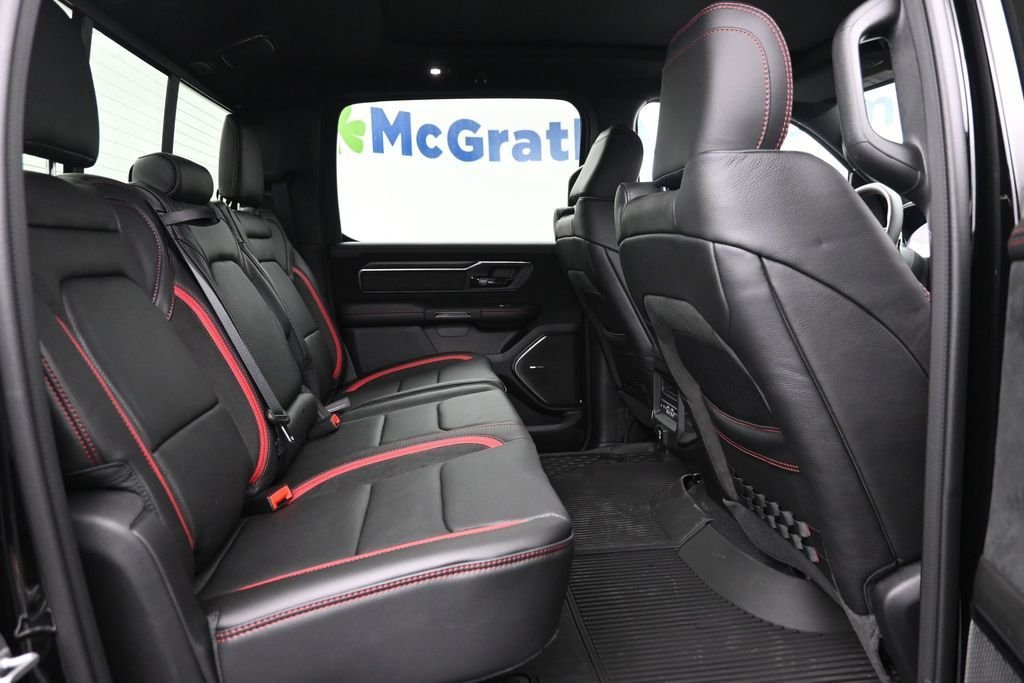 New 2026 Diamond Black Crystal Pearl-Coat Exterior Paint RAM RHO image 10