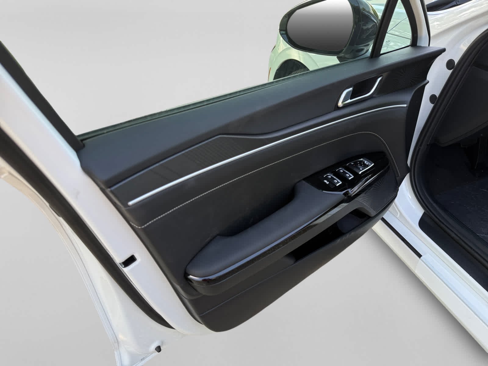 New 2026 Snow White Pearl Kia GT-Line AWD image 10