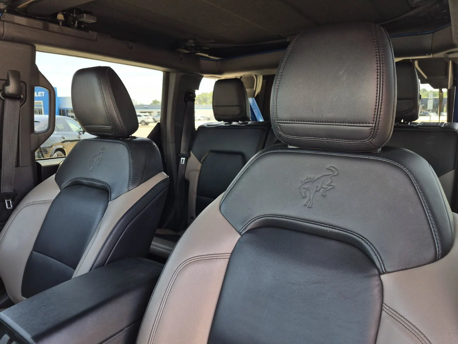 Used 2022 Velocity Blue Metallic Ford Wildtrak image 14