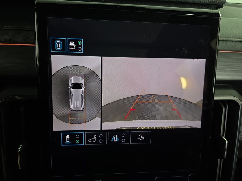 2024 GMC Acadia AT4 - Photo 14