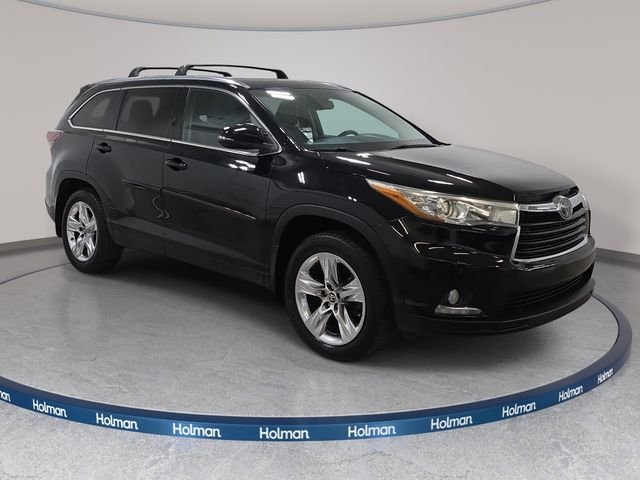 Used 2016 Black Toyota Limited Platinum V6 image 4