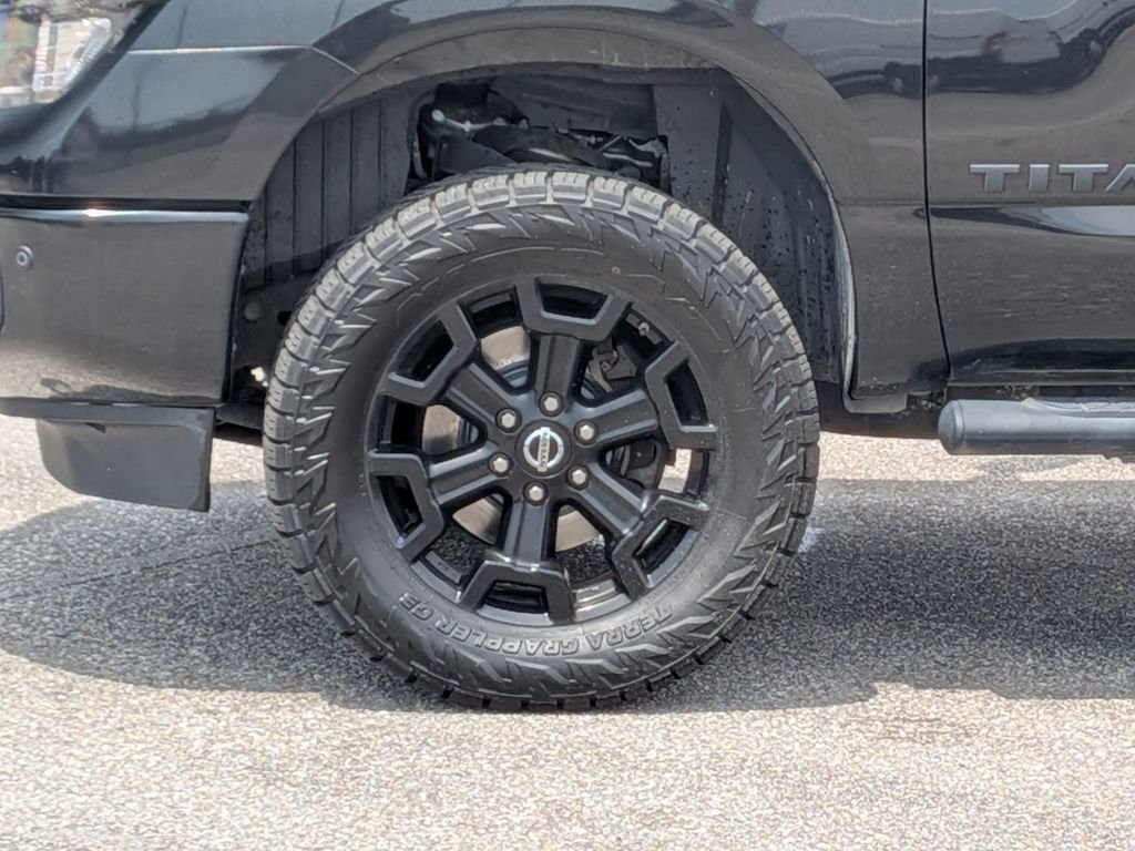 Used 2019 Black Nissan SL image 11