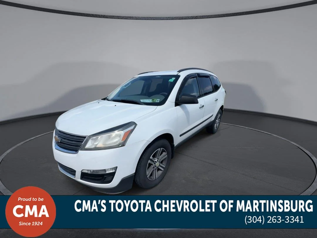 Used 2017 Summit White Chevrolet LS image 4