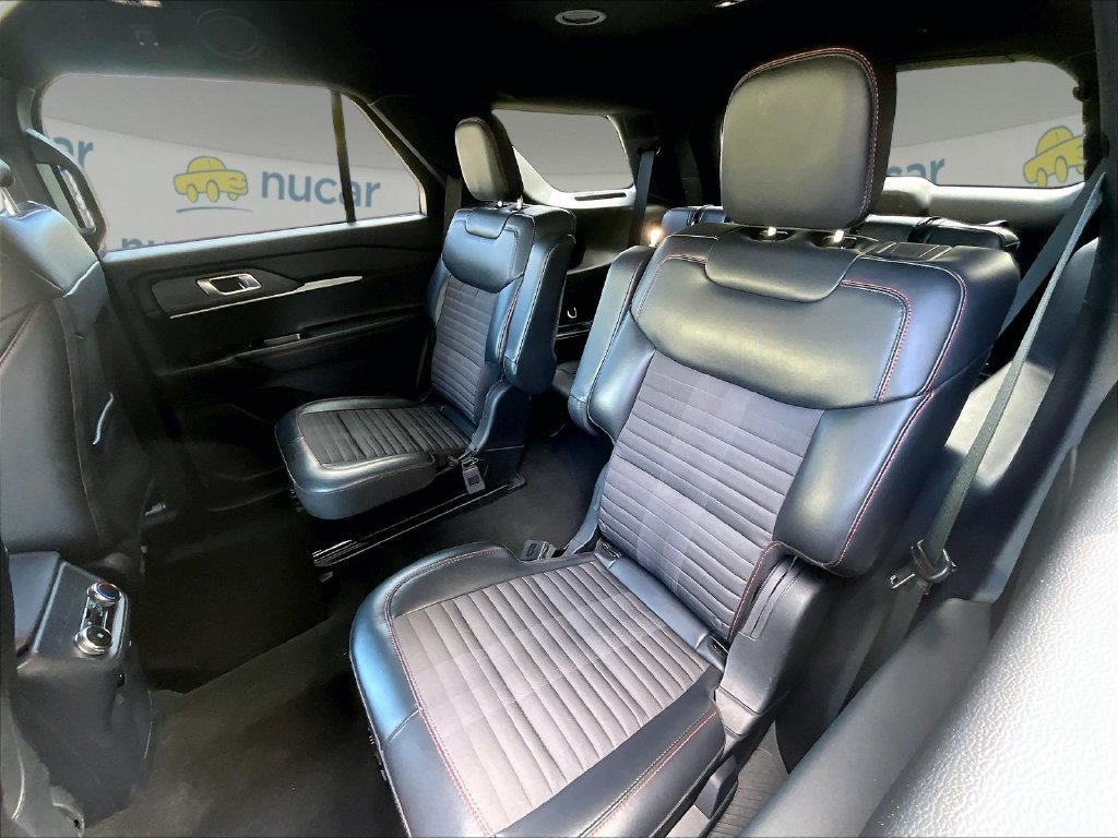 Used 2025 Black Metallic Ford ST-Line image 15