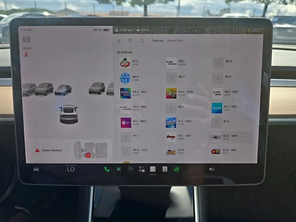Used 2020 Pearl White Multi-Coat Tesla Long Range image 14