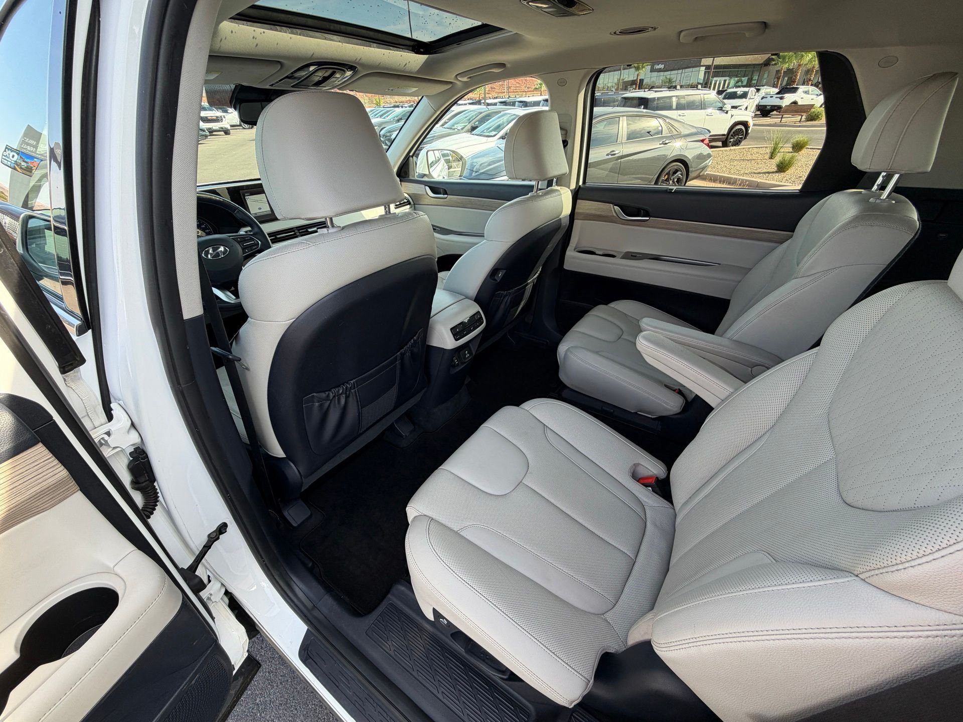 Used 2021 White Hyundai SEL image 32
