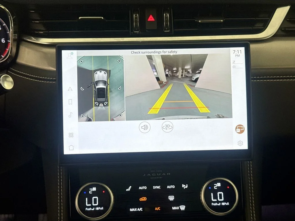 2026 Jaguar F-Pace R-Dynamic S - Photo 13