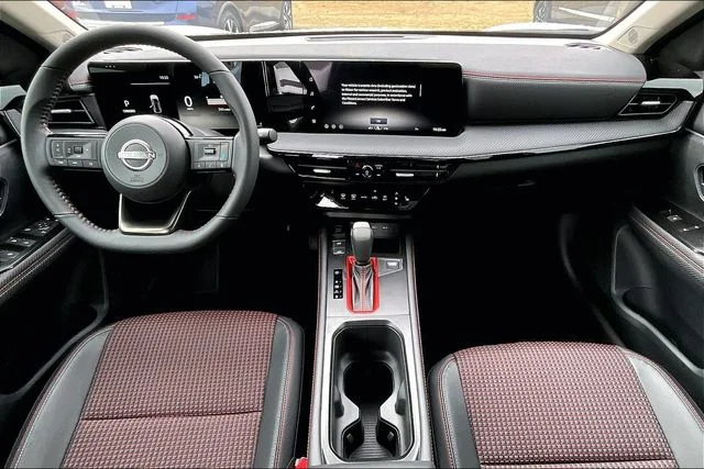 New 2026 White Nissan SR image 4