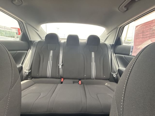 Used 2023 Silver Hyundai SEL image 21