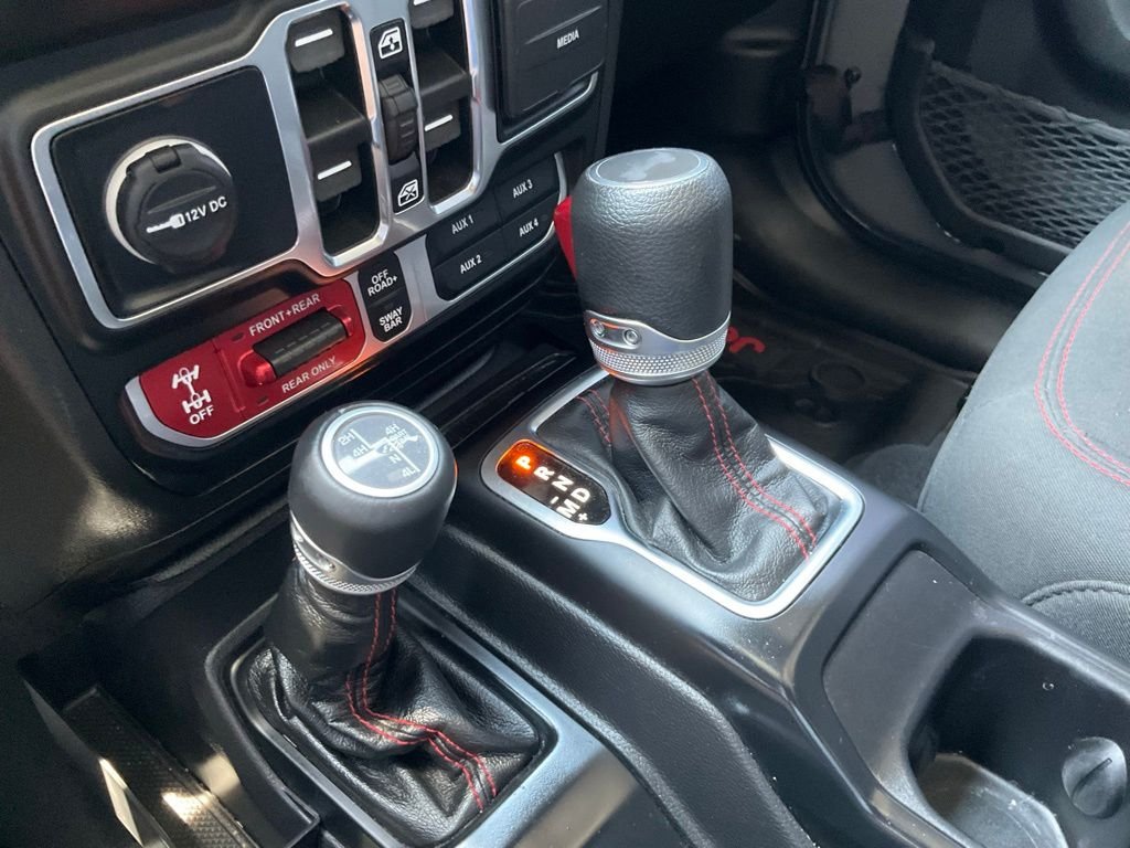 Used 2023 Sting Gray Clearcoat Jeep Rubicon image 12