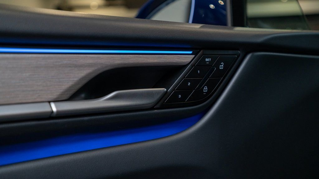 Used 2024 Blue Porsche 4 image 18