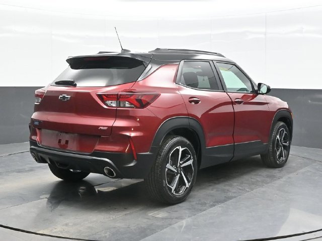 Used 2023 Red Chevrolet RS image 9