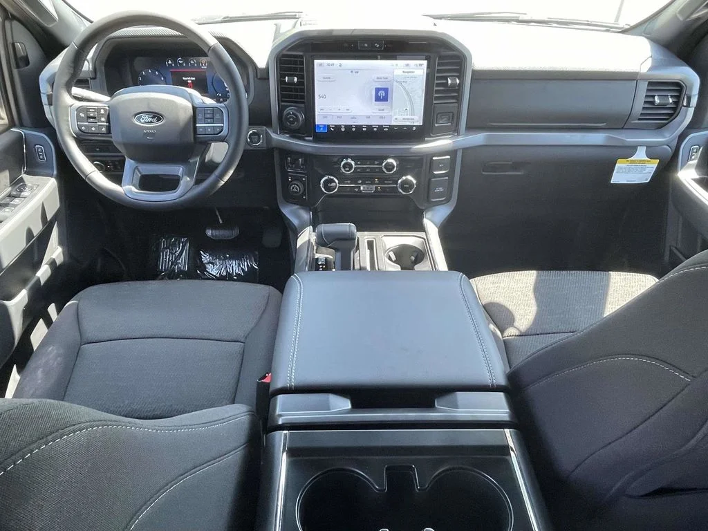 New 2026 Carbonized Gray Metallic Ford XLT image 11