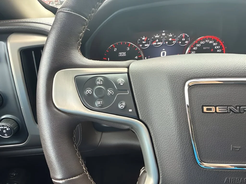 Used 2016 SUMMIT WHITE GMC Denali image 14