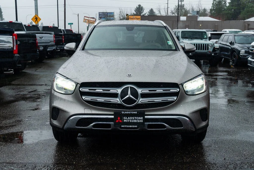 Used 2021 Gray Mercedes-Benz GLC 300 image 2