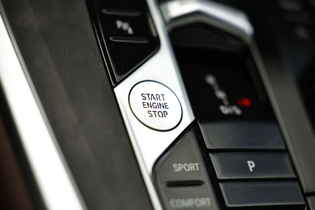 New 2026 Skyscraper Grey Metallic BMW xDrive40i image 42