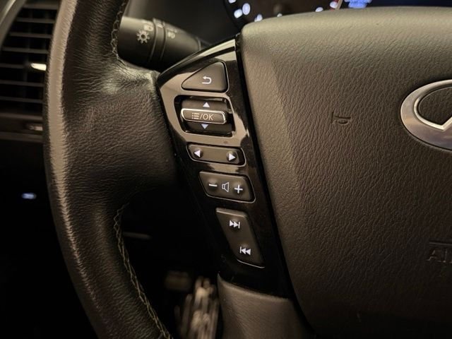 Used 2024 Hermosa Blue INFINITI LUXE image 43