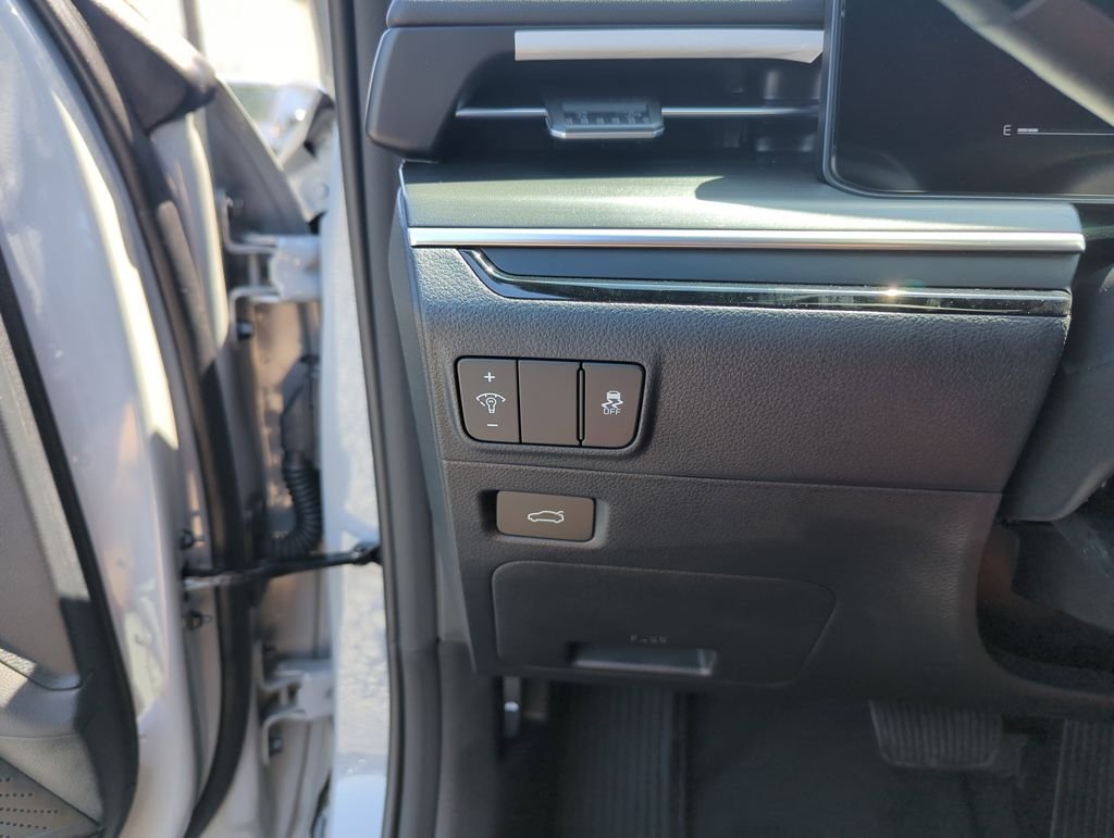 New 2026 Wolf Gray Kia GT-Line image 21