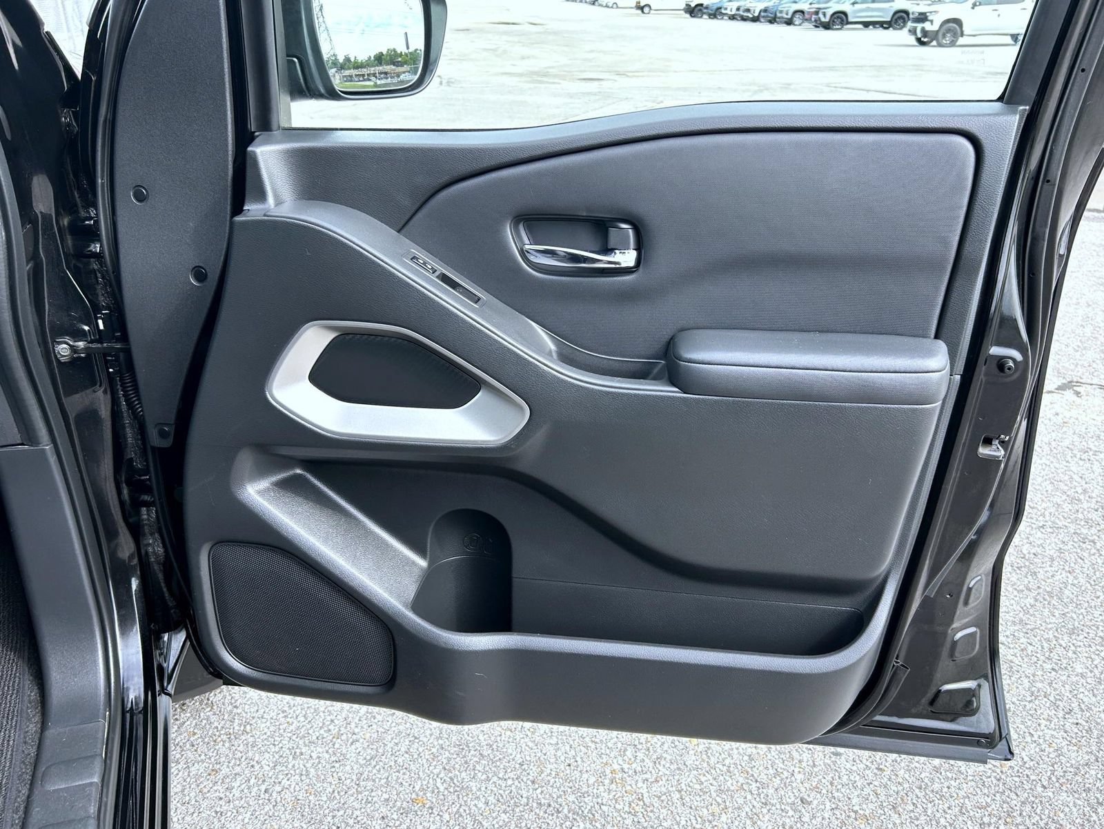 2022 Nissan Frontier SV - Photo 15