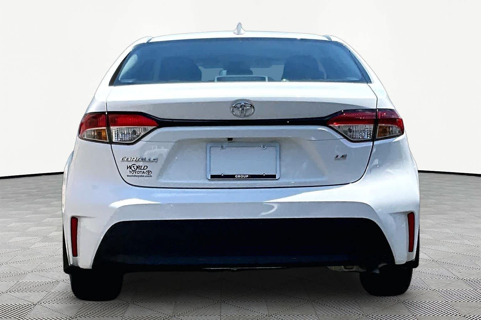 Used 2026 Ice Cap Toyota LE image 5