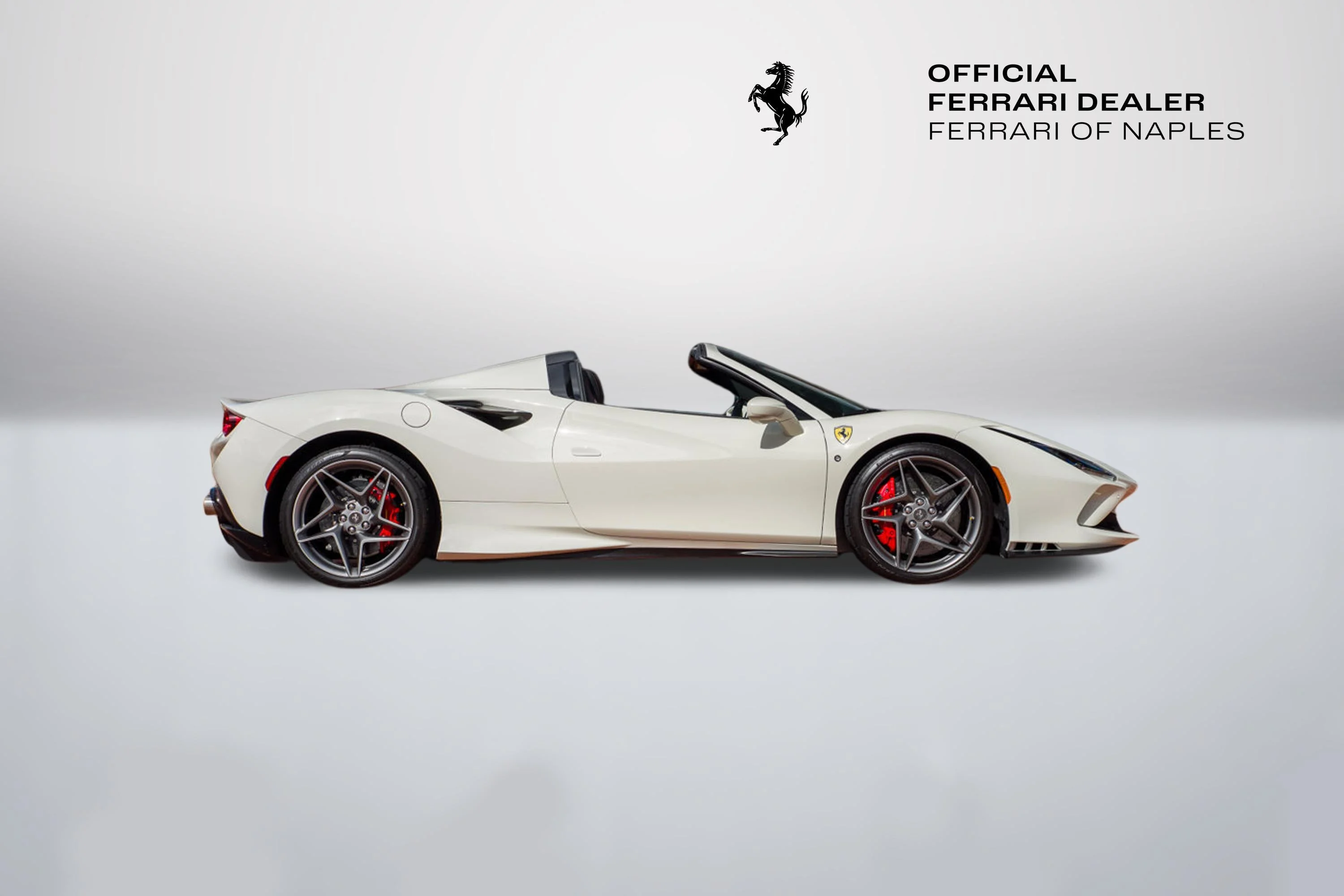 Used 2021 Bianco Avus Ferrari Base image 7