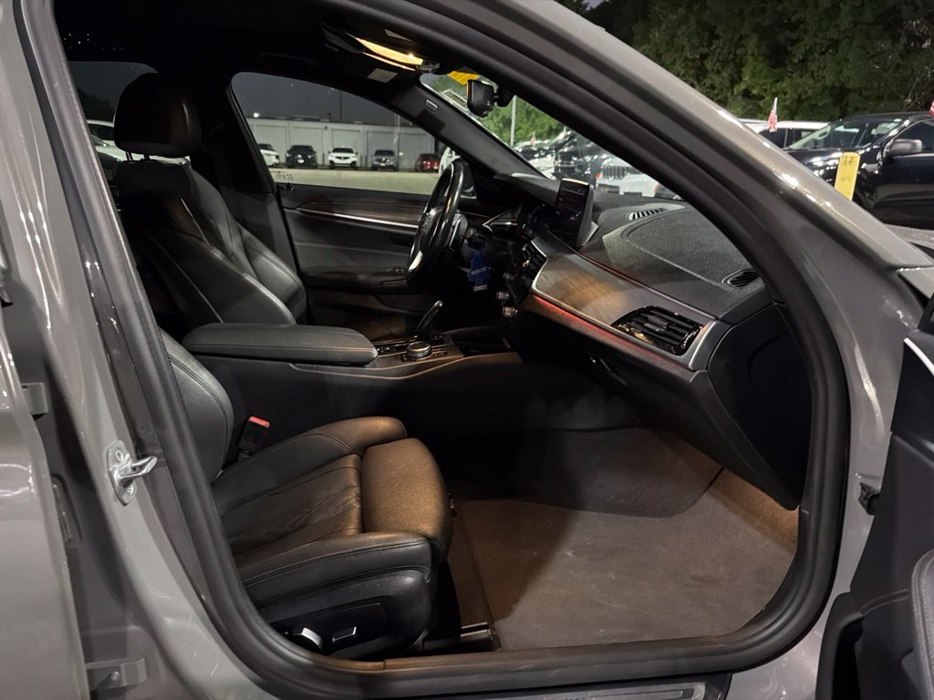 Used 2021 Gray BMW 530i image 14