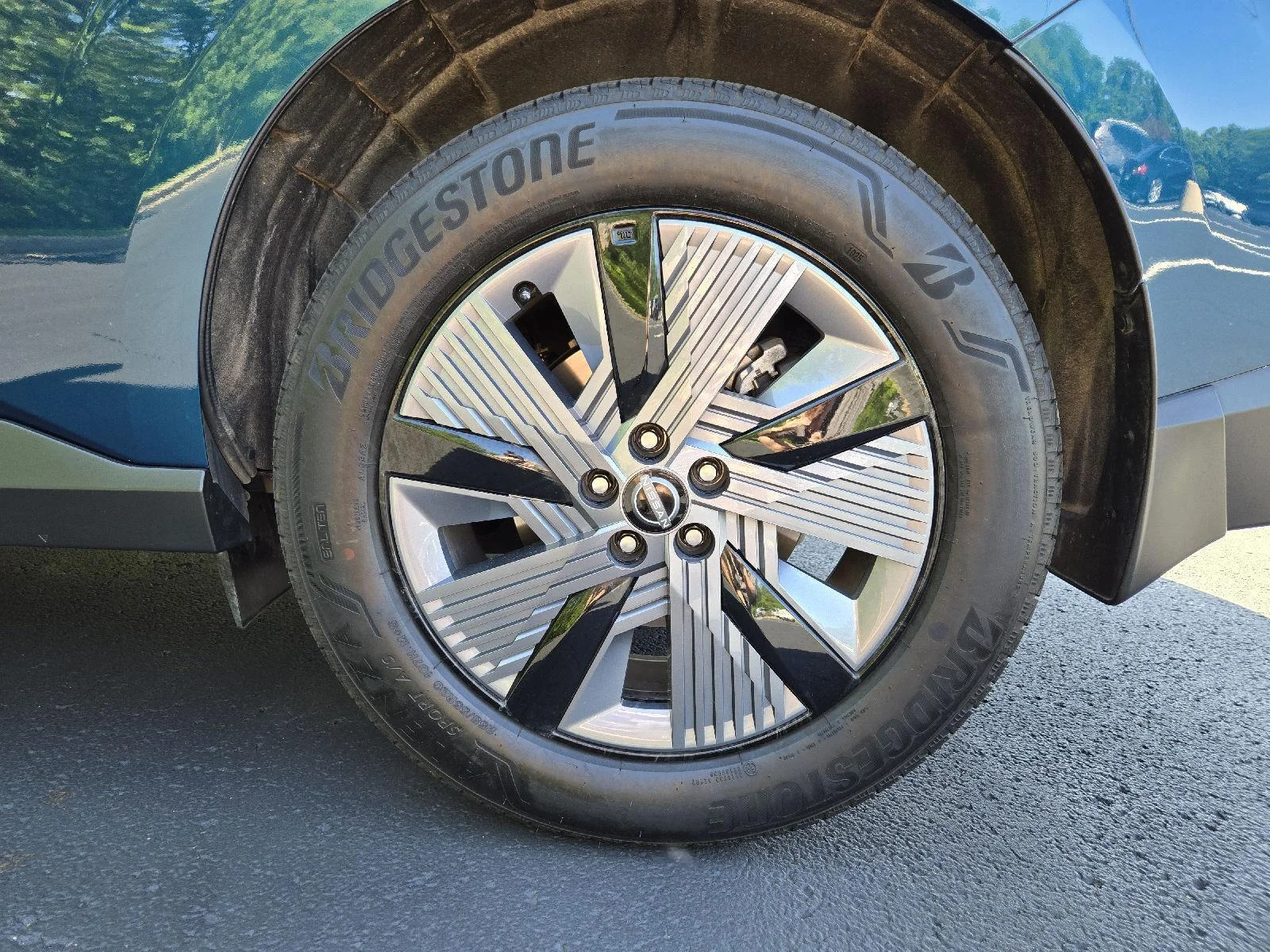 Used 2025 Aurora Blue Pearl Metallic Nissan SL image 11