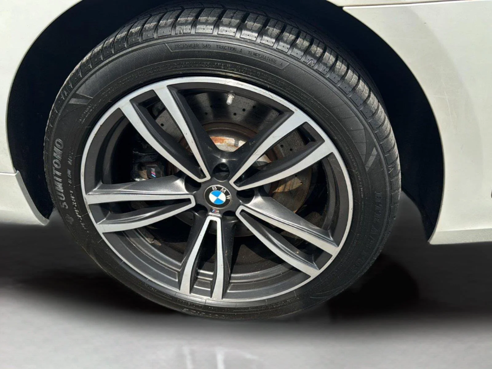 Used 2021 Mineral White Metallic BMW 750i xDrive image 29