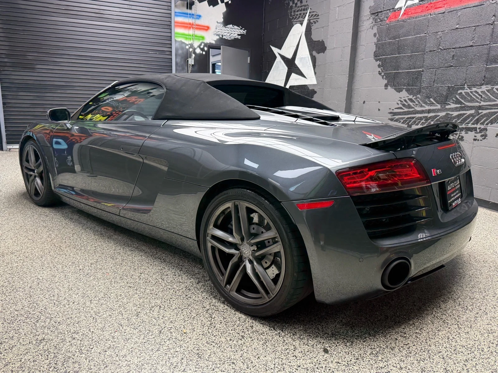 Used 2015 Daytona Gray Pearl Effect (6y) Audi 4.2 QUATTRO SPYDER image 4